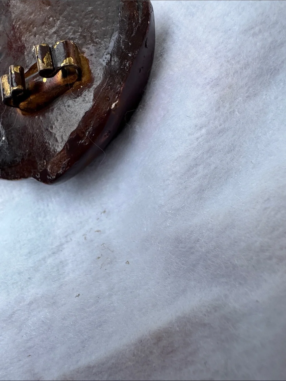 Brown Resin Cowboy Bust Lapel Pin - buffalo Bill